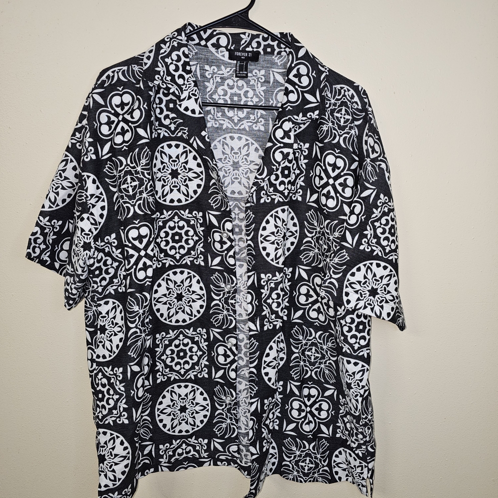 Forever 21 Men's Black White Geometric Button-Up Shirt Cotton Linen L